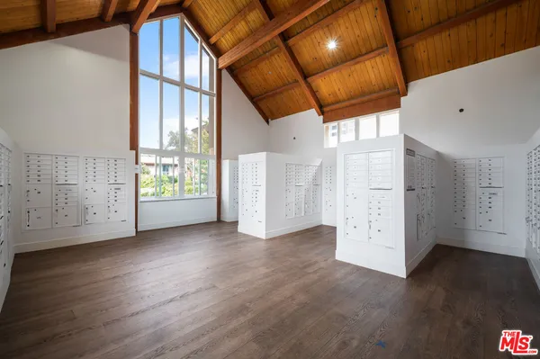 $575,000 | 6605 Green Valley Circle, Unit 109, Culver City, CA 90230