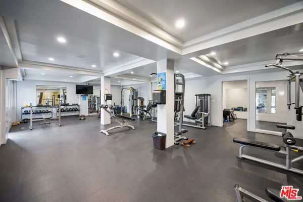 $575,000 | 6605 Green Valley Circle, Unit 109, Culver City, CA 90230