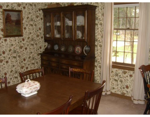7 Livery Road Chelmsford, MA 01824 - Photo 5 of 6