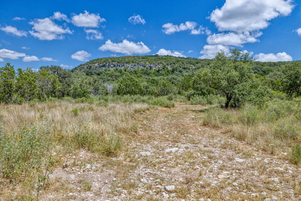 124 Fahrig Road Leakey, TX 78873 - Photo 33 of 43 Gallery Image 33
