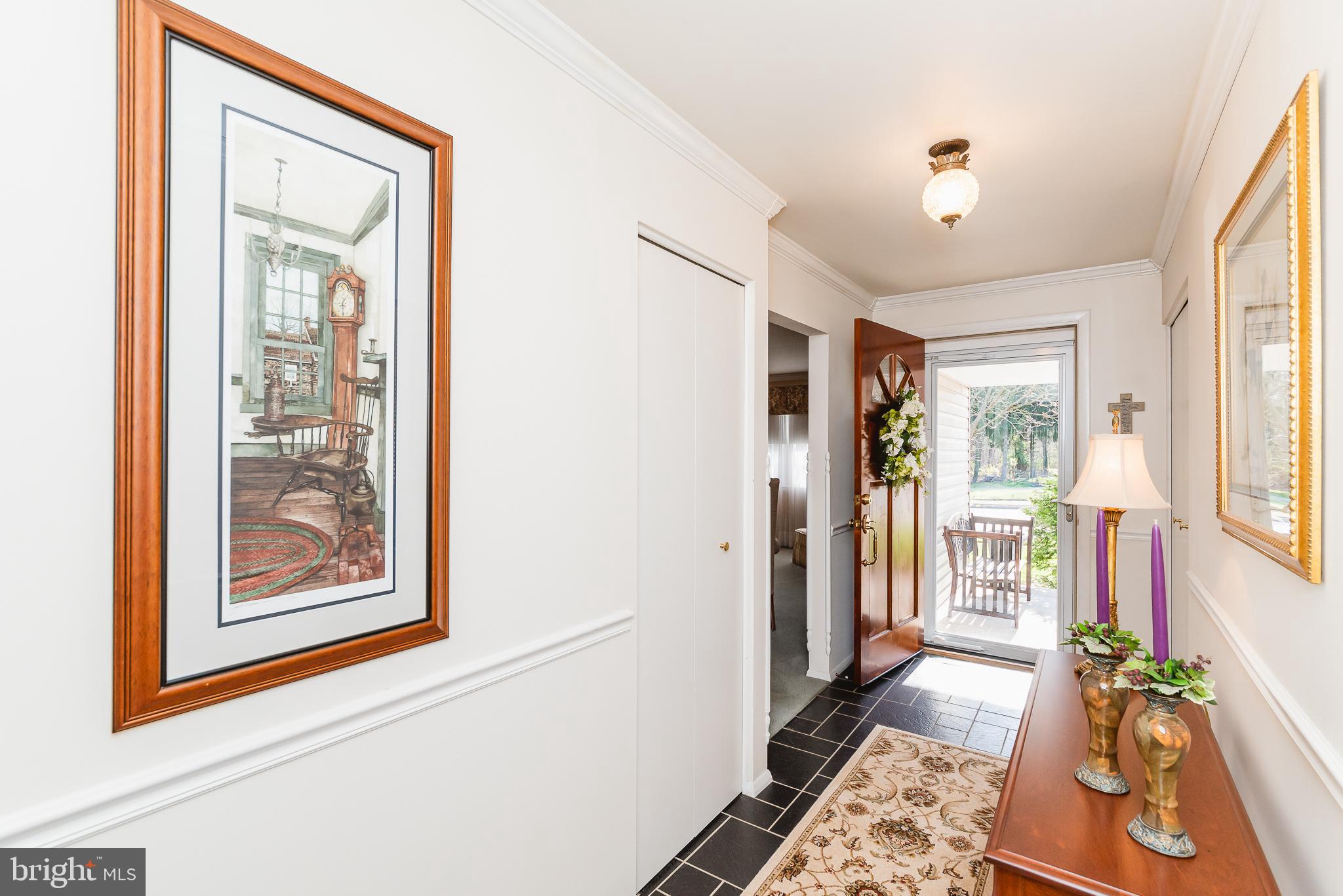 8633 Delegge Road Baltimore, MD 21237 - Photo 14 of 58 Entry Foyer