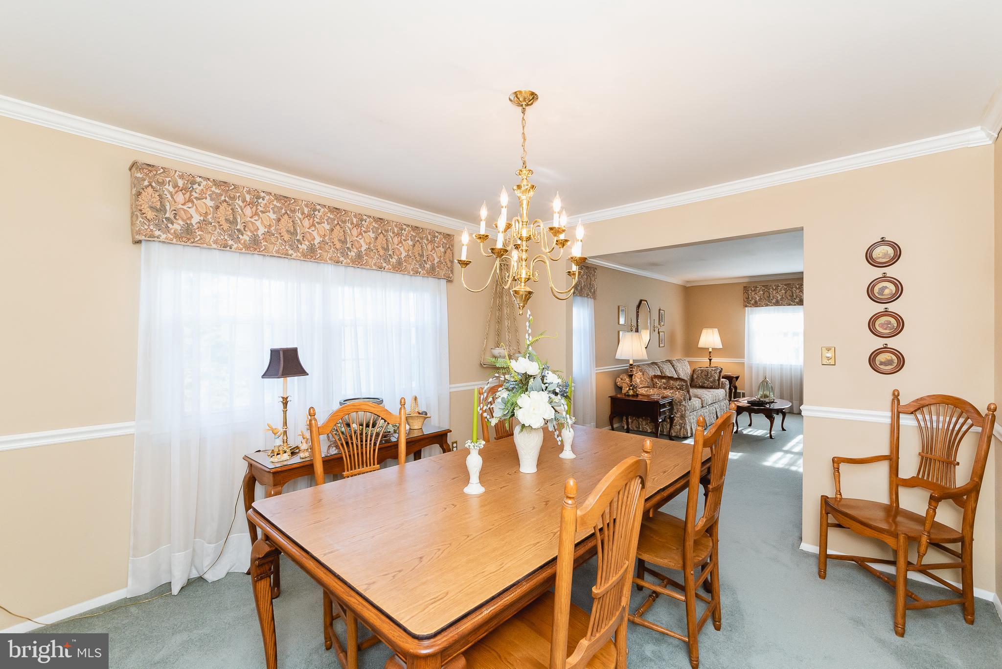 8633 Delegge Road Baltimore, MD 21237 - Photo 21 of 58 Dining Room