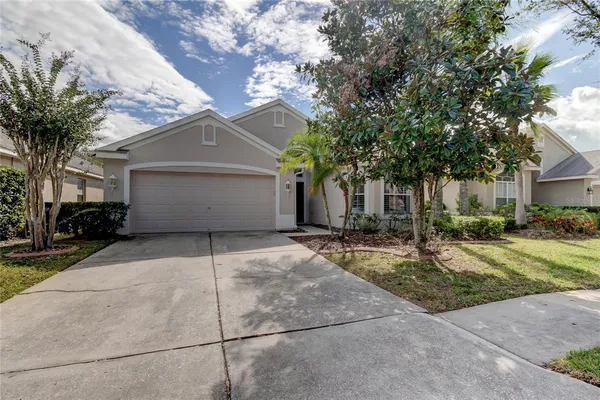 $3,200 | 18829 Maisons Drive, Lutz, FL 33558