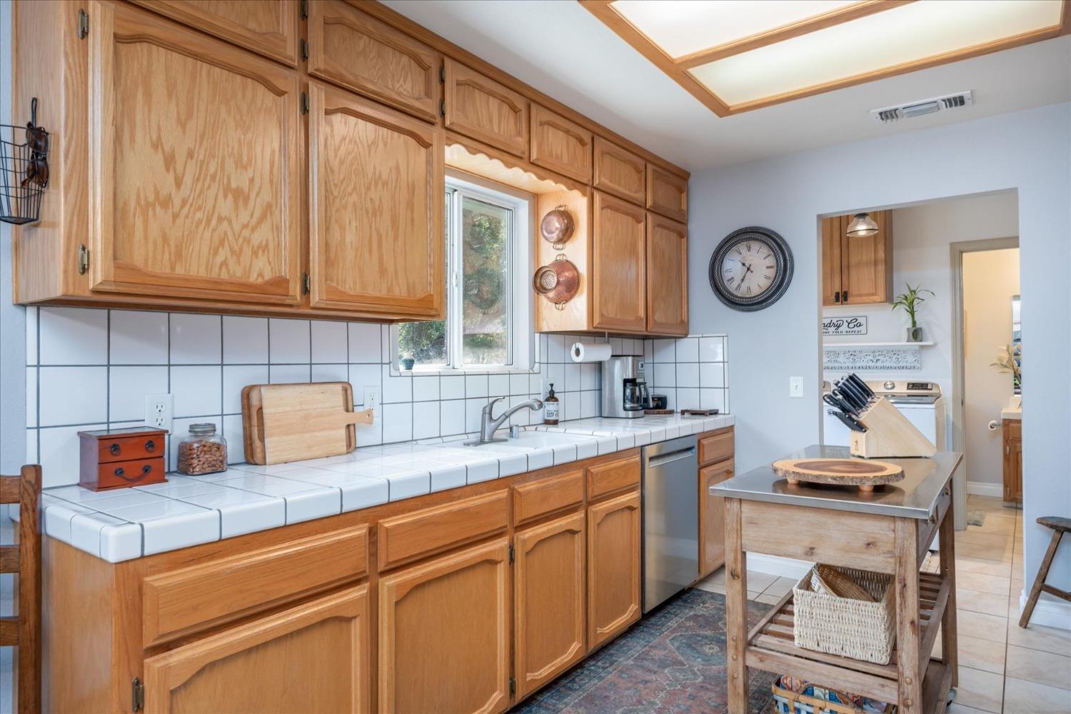 31545 Crow Road Coarsegold, CA 93614 - Photo 12 of 30 Gallery Image 12