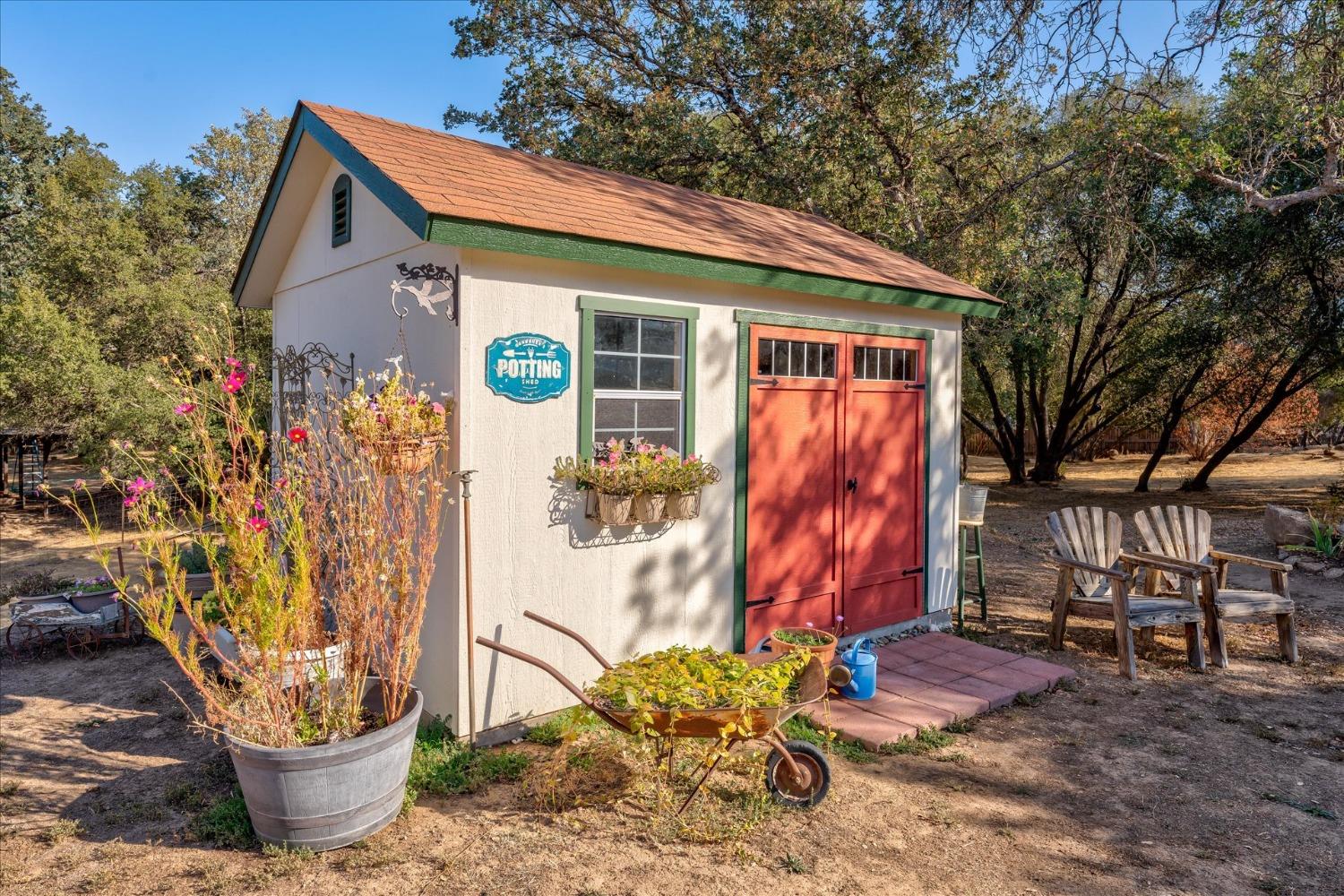 31545 Crow Road Coarsegold, CA 93614 - Photo 25 of 30 Gallery Image 25