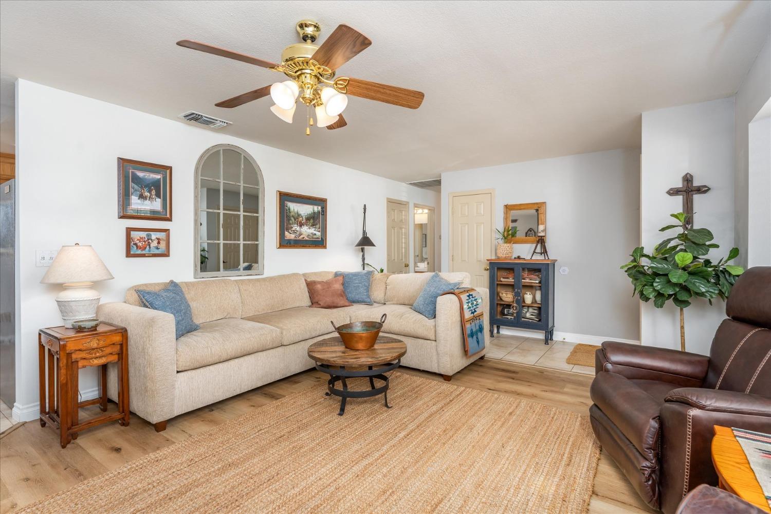 31545 Crow Road Coarsegold, CA 93614 - Photo 5 of 30 Gallery Image 5