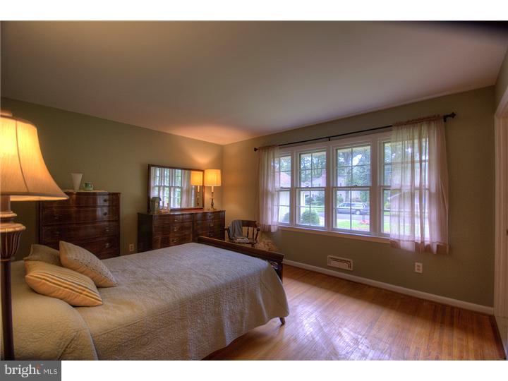 254 Red Stone Ridge Cherry Hill, NJ 08034 - Photo 16 of 25