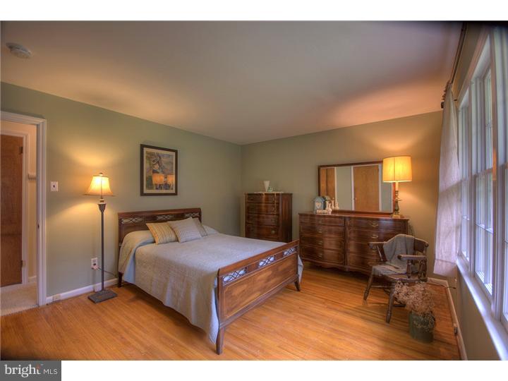 254 Red Stone Ridge Cherry Hill, NJ 08034 - Photo 17 of 25
