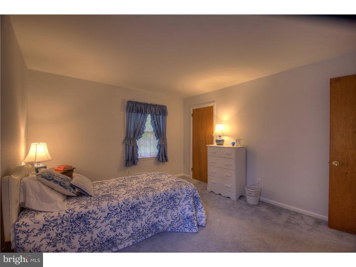 254 Red Stone Ridge Cherry Hill, NJ 08034 - Photo 20 of 25