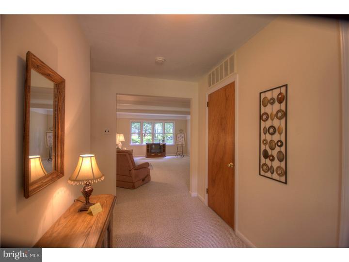 254 Red Stone Ridge Cherry Hill, NJ 08034 - Photo 7 of 25
