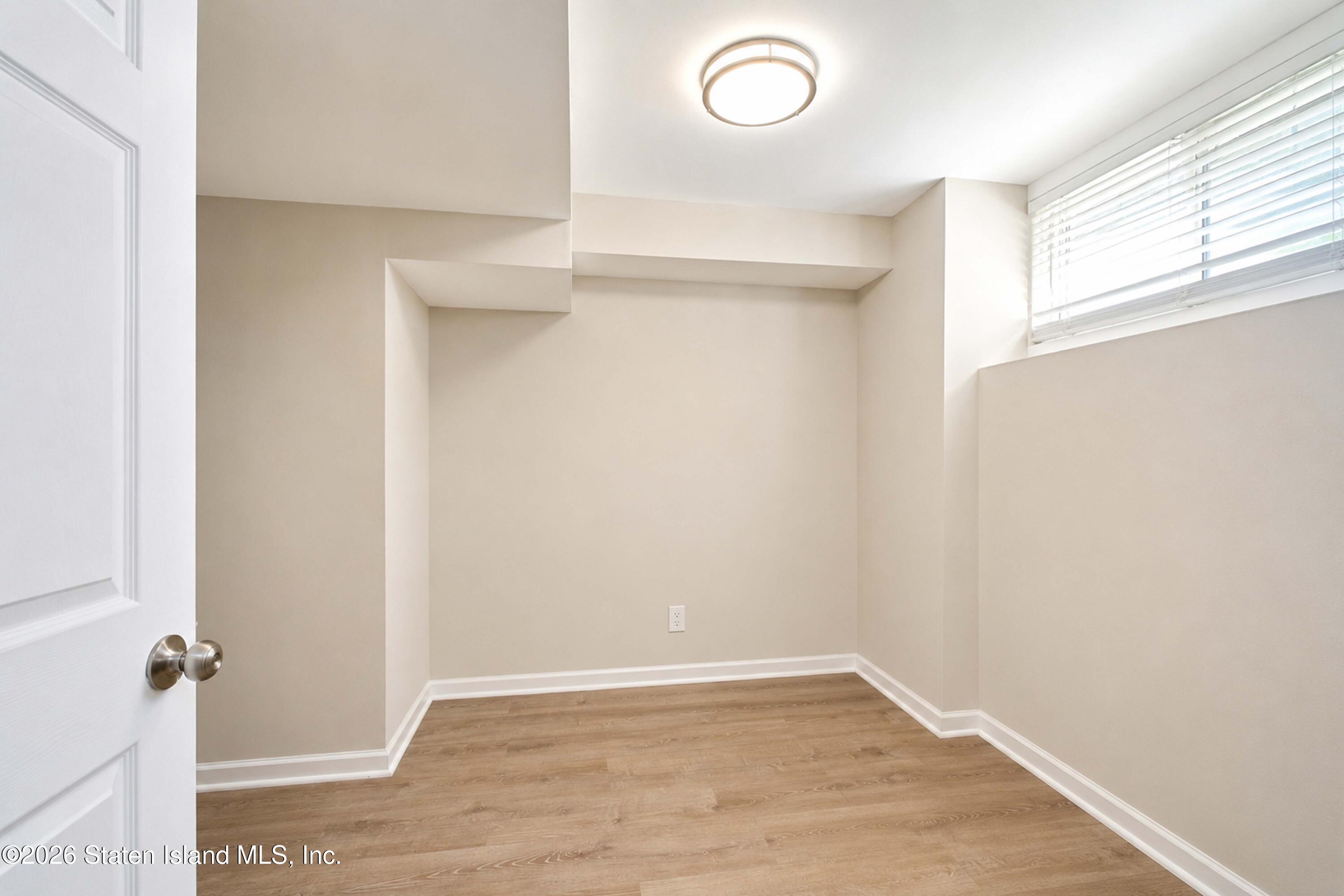 355 Willowbrook Road Staten Island, NY 10314 - Photo 25 of 31 Photo Feb 22 2022, 11 59 55 PM