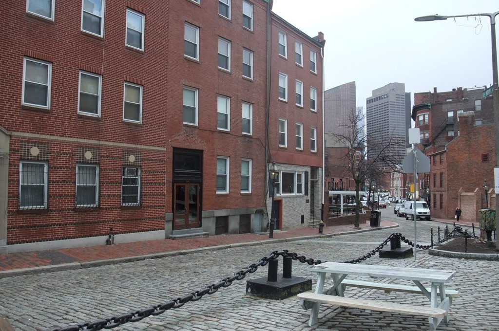 14 N Square, Unit 1 Boston, MA 02113 - Photo 2 of 14