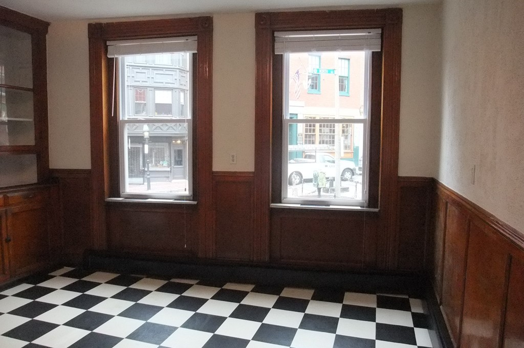 14 N Square, Unit 1 Boston, MA 02113 - Photo 4 of 14