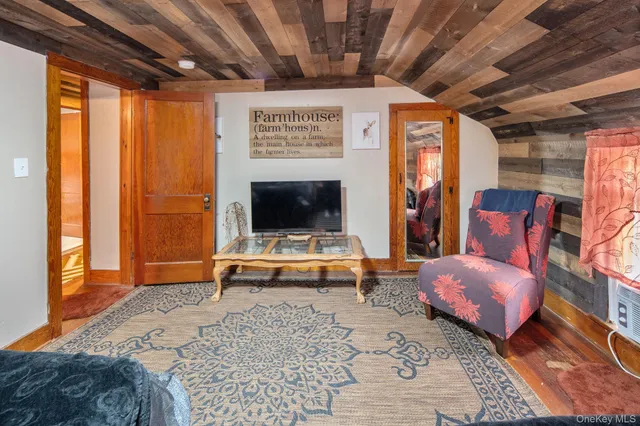 $299,000 | 1261 Highway 990V, Gilboa, NY 12076