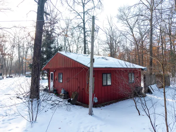 $89,999 | 2578 East 36th Street, Idlewild, MI 49642