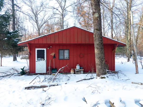 $89,999 | 2578 East 36th Street, Idlewild, MI 49642