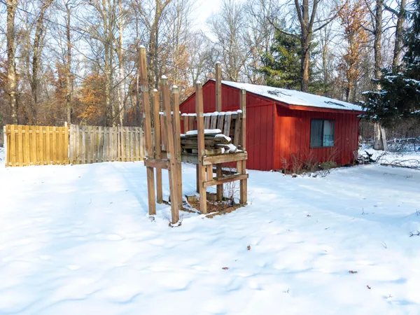 $89,999 | 2578 East 36th Street, Idlewild, MI 49642