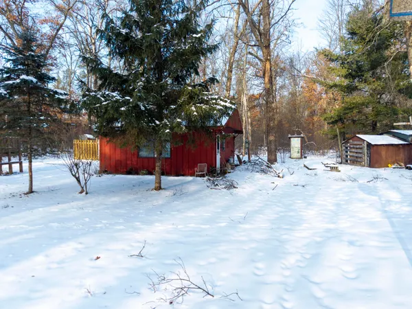 $89,999 | 2578 East 36th Street, Idlewild, MI 49642
