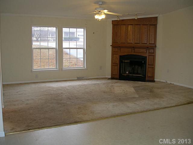 3342 Anderson Mountain Road Maiden, NC 28650 - Photo 4 of 12 Gallery Image 4