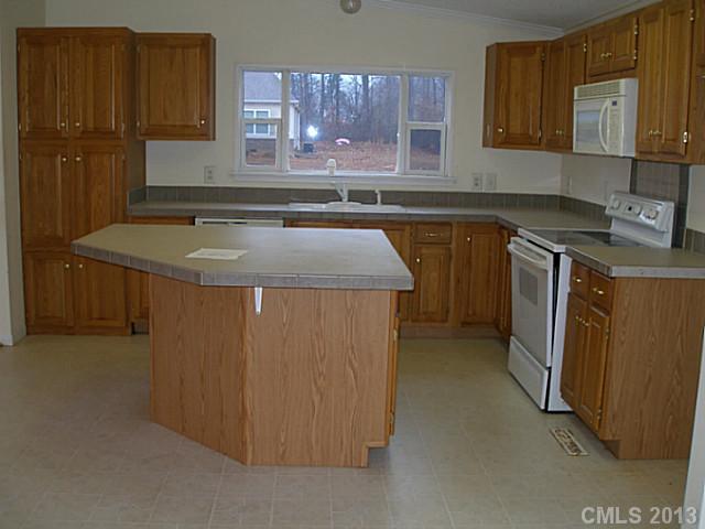 3342 Anderson Mountain Road Maiden, NC 28650 - Photo 6 of 12 Gallery Image 6