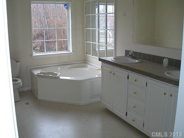 3342 Anderson Mountain Road Maiden, NC 28650 - Photo 9 of 12 Gallery Image 9