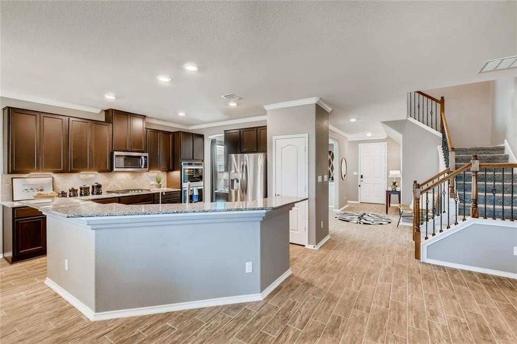 121 Kavanaugh Street Georgetown, TX 78628 - Photo 8 of 26