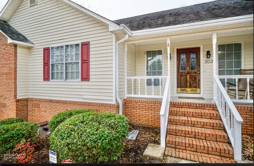 203 Hunters Ridge Drive Byron, GA 31008 - Photo 1 of 23 Primary Photo