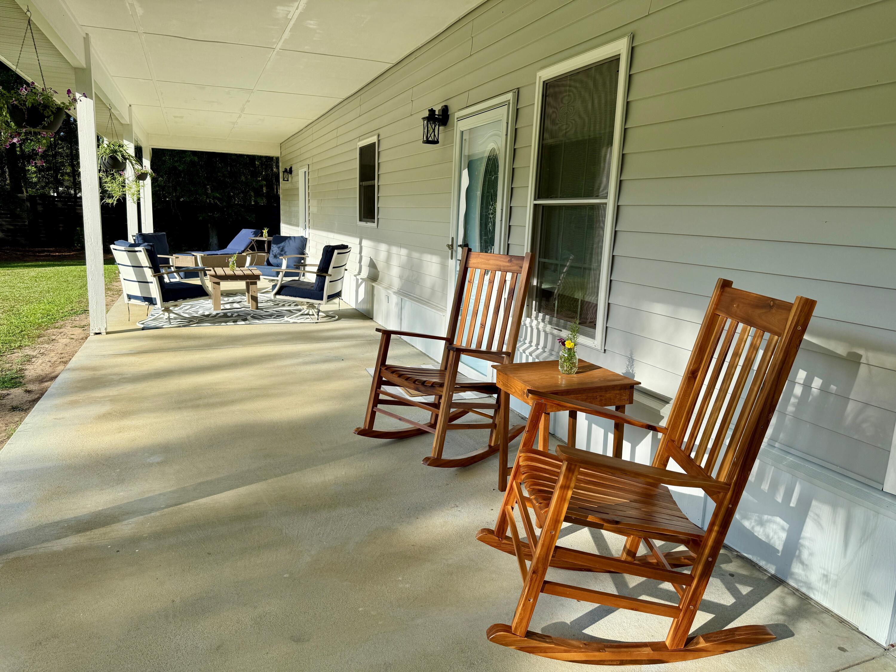 1090 Winding Pond Road Manning, SC 29102 - Photo 22 of 59 COVERED PORCH