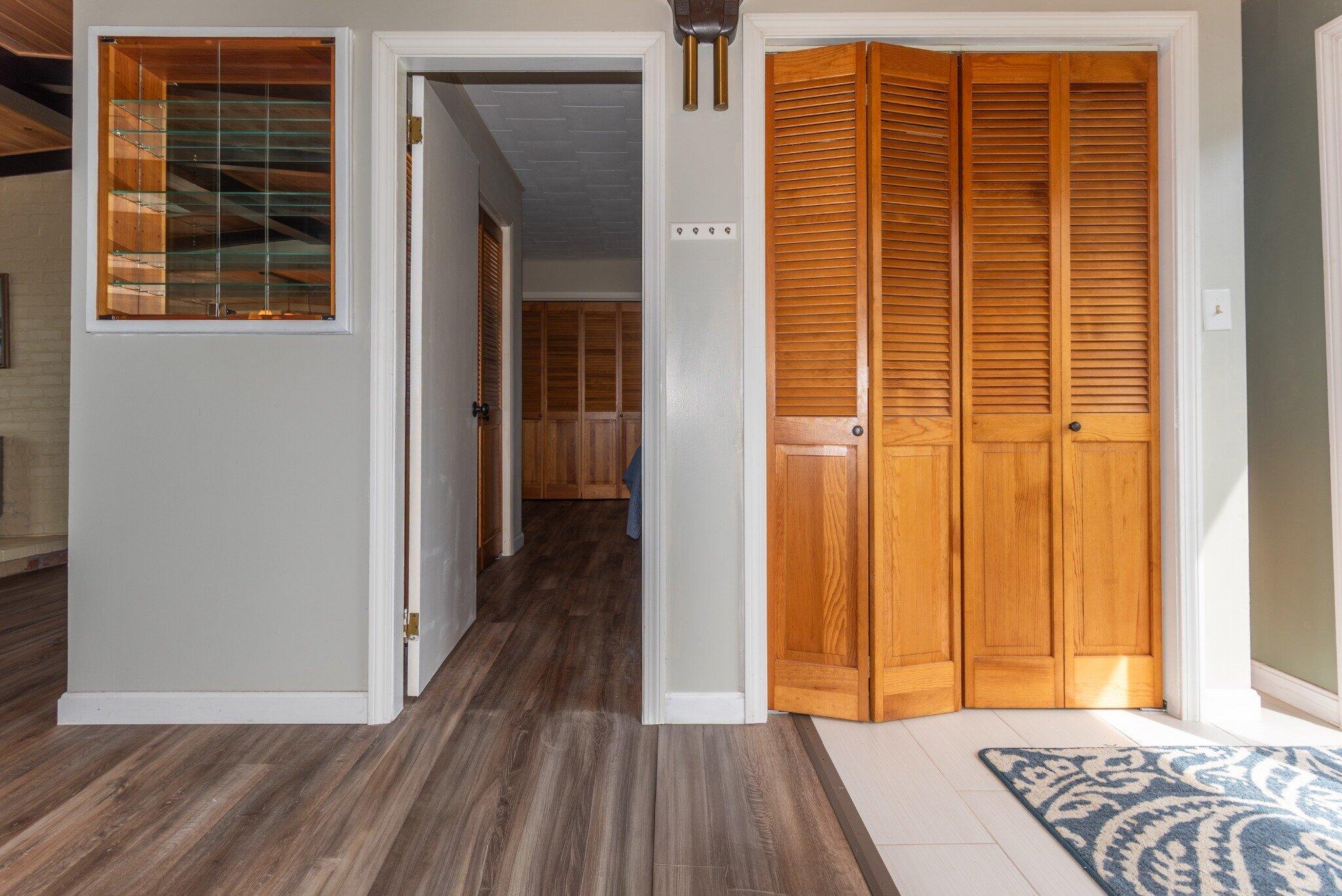 800 Beaulieu Road, Unit 42 Madawaska, ME 04773 - Photo 20 of 54 Entryway/Primary bedroom