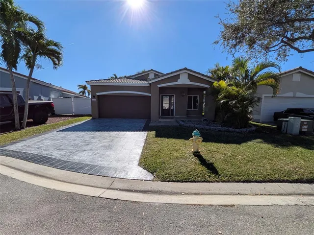 $699,999 | 4572 Southwest 14th Street, Deerfield Beach, FL 33442