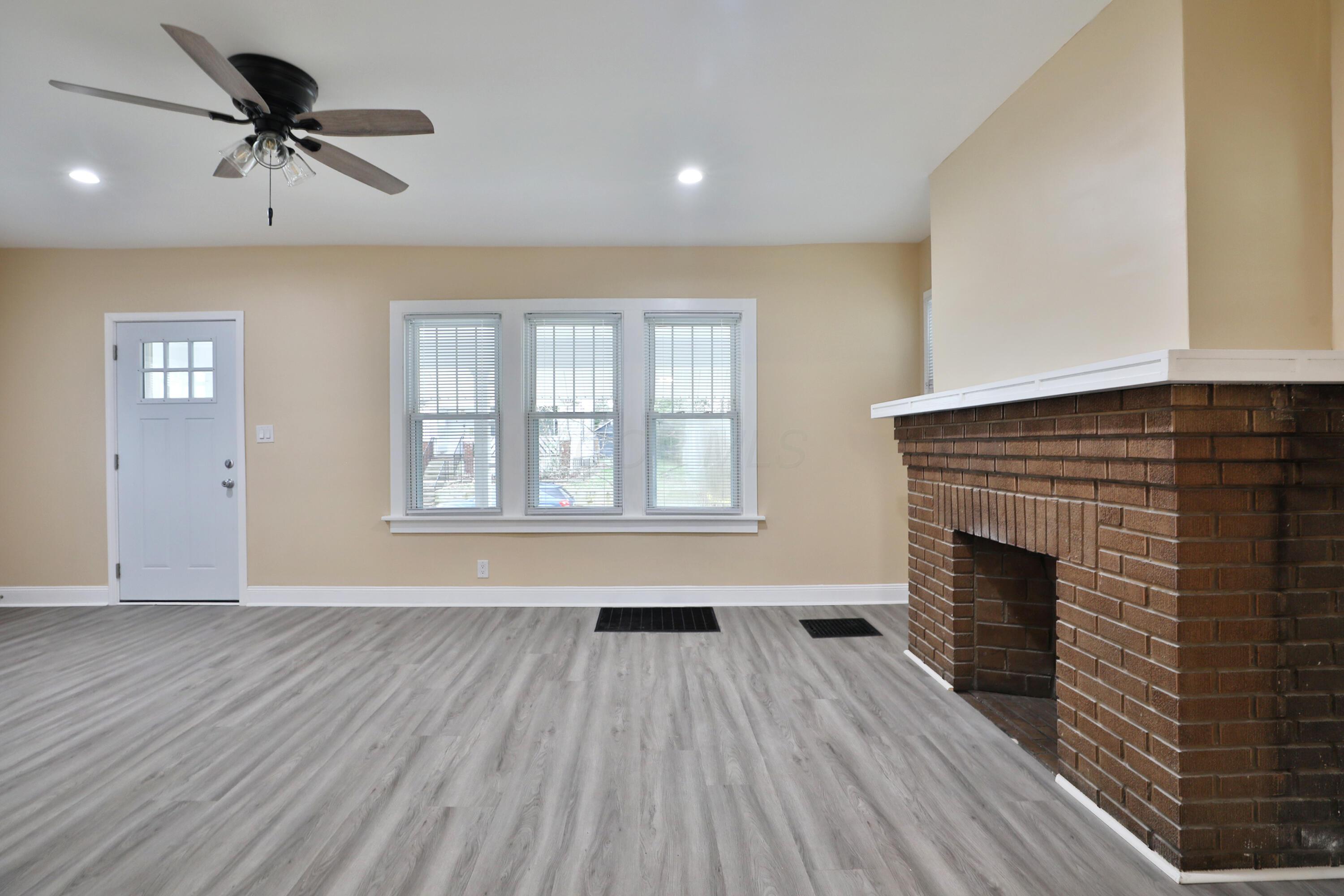 326 Tibet Road Columbus, OH 43202 - Photo 13 of 51 326-Tibet-11