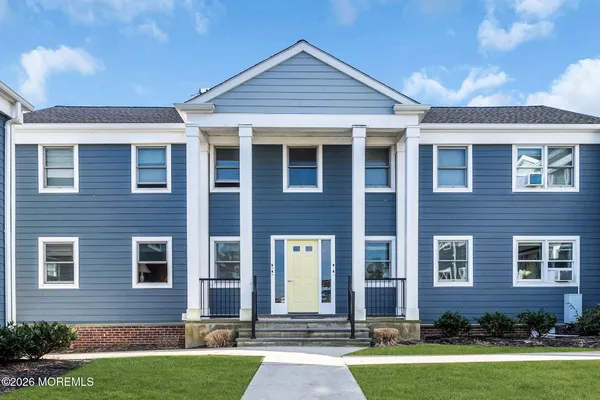 $426,900 | 302 Deal Lake Drive, Unit 18, Asbury Park, NJ 07712