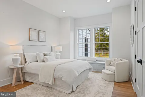 $3,450,000 | 352 Ayr Hill Avenue Northeast, Vienna, VA 22180