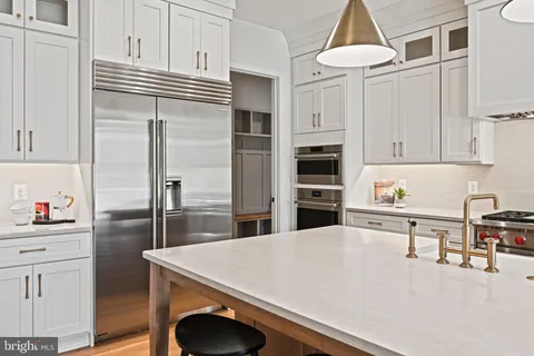 $3,450,000 | 352 Ayr Hill Avenue Northeast, Vienna, VA 22180