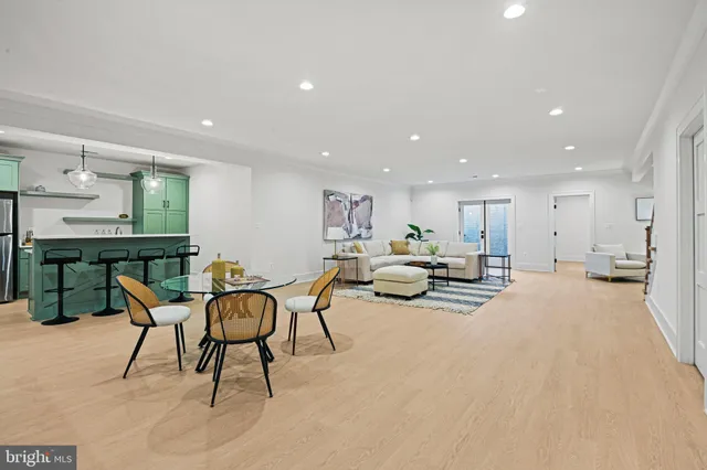 $3,450,000 | 352 Ayr Hill Avenue Northeast, Vienna, VA 22180