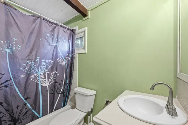 $250,000 | 304 East Mumford Drive, Urbana, IL 61801