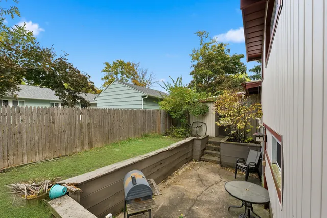 $250,000 | 304 East Mumford Drive, Urbana, IL 61801