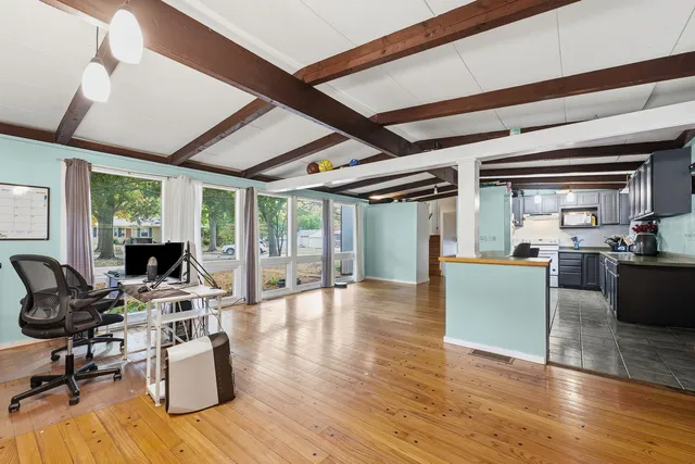 $250,000 | 304 East Mumford Drive, Urbana, IL 61801