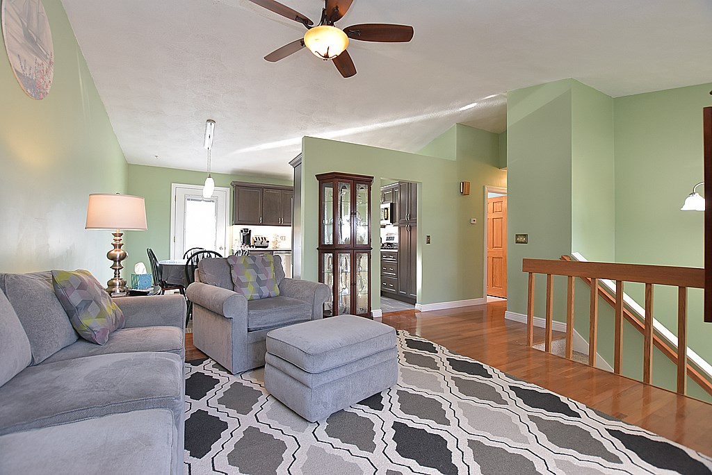 26 Dixie Road Coventry, RI 02816 - Photo 3 of 20