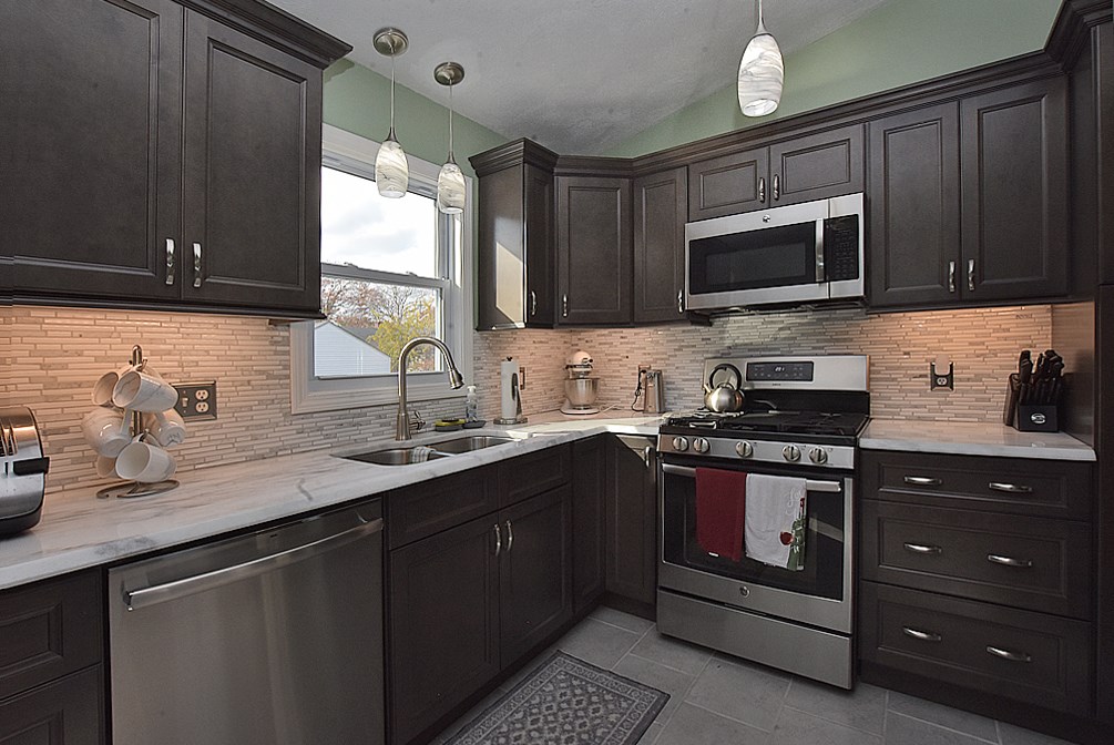 26 Dixie Road Coventry, RI 02816 - Photo 6 of 20