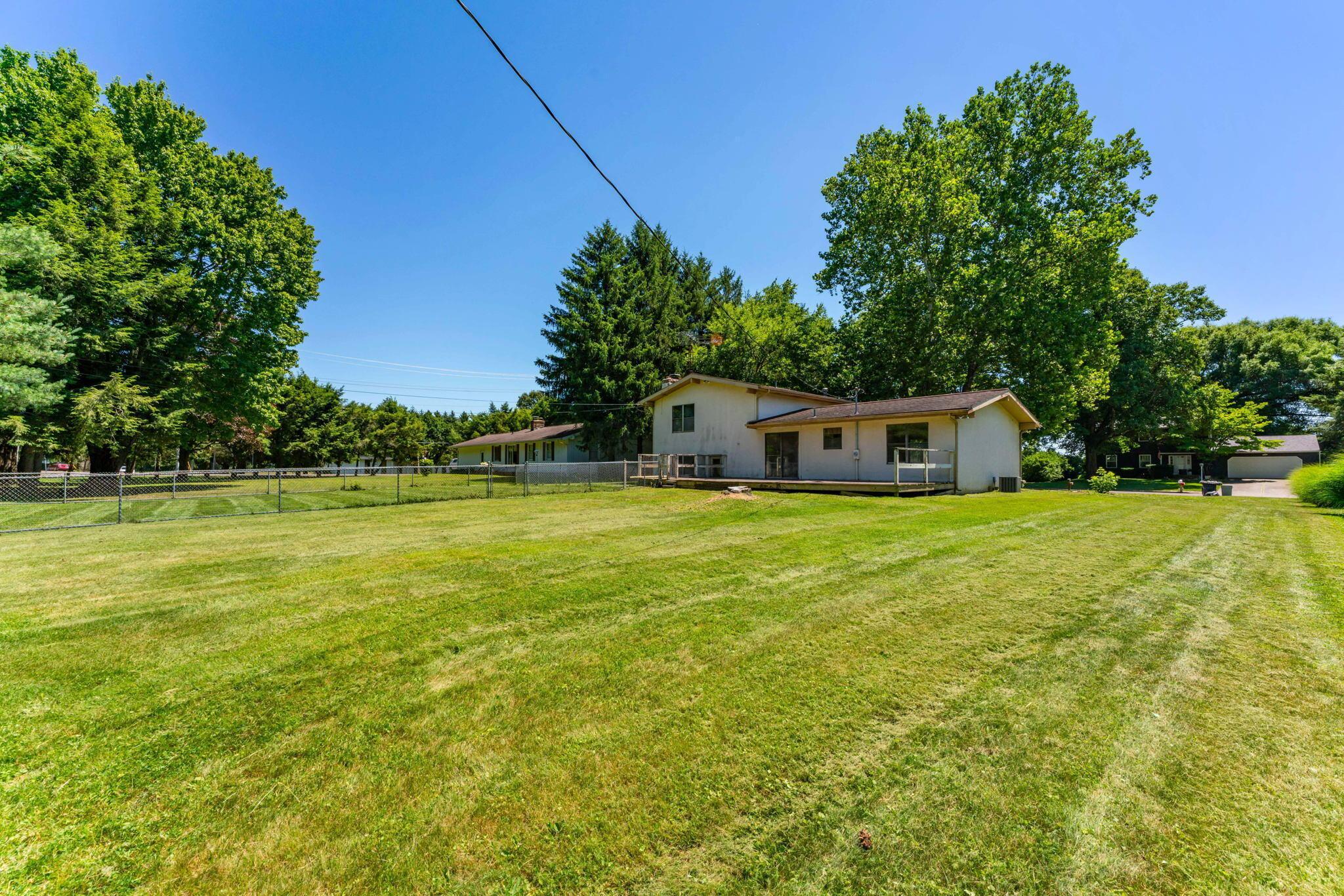 1169 James Road Newark, OH 43055 - Photo 6 of 46 7-web-or-mls-1169-james-rd