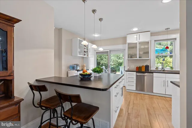 $905,000 | 56 Patton Avenue, Princeton, NJ 08540