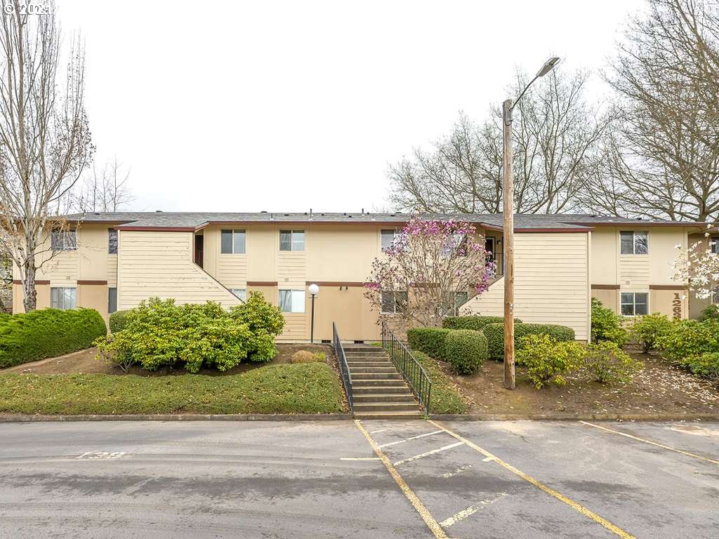 12630 Northwest Barnes Road, Unit 1 Portland, OR 97229 - Photo 1 of 31 Gallery Image 1