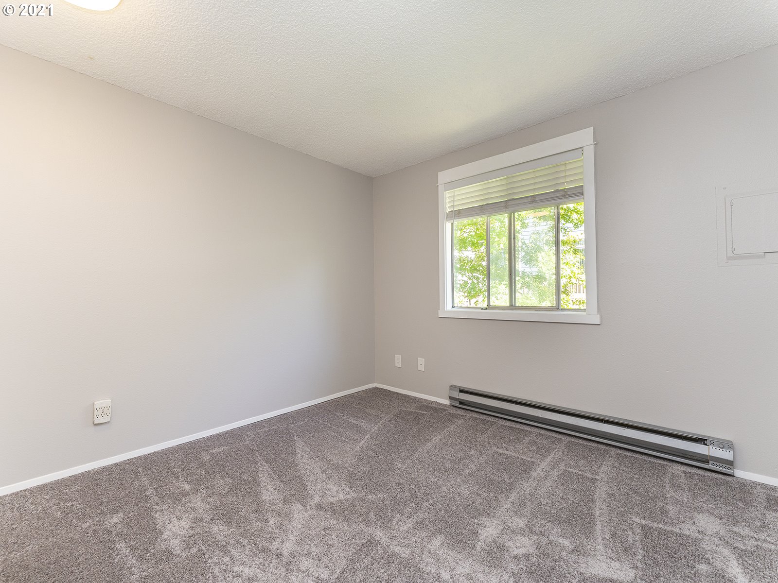 12630 Northwest Barnes Road, Unit 1 Portland, OR 97229 - Photo 21 of 31 Gallery Image 21