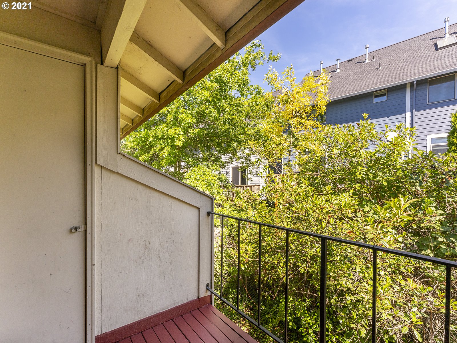 12630 Northwest Barnes Road, Unit 1 Portland, OR 97229 - Photo 8 of 31 Gallery Image 8