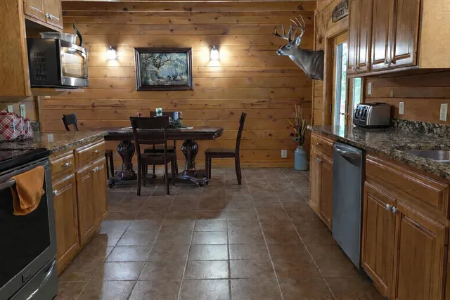 $5,000,000 | W8970 County Rd P, Almond, WI 54909