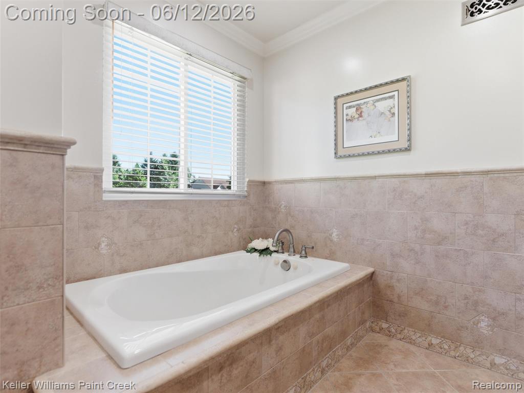 2842 Manorwood Road Troy, MI 48085 - Photo 49 of 72