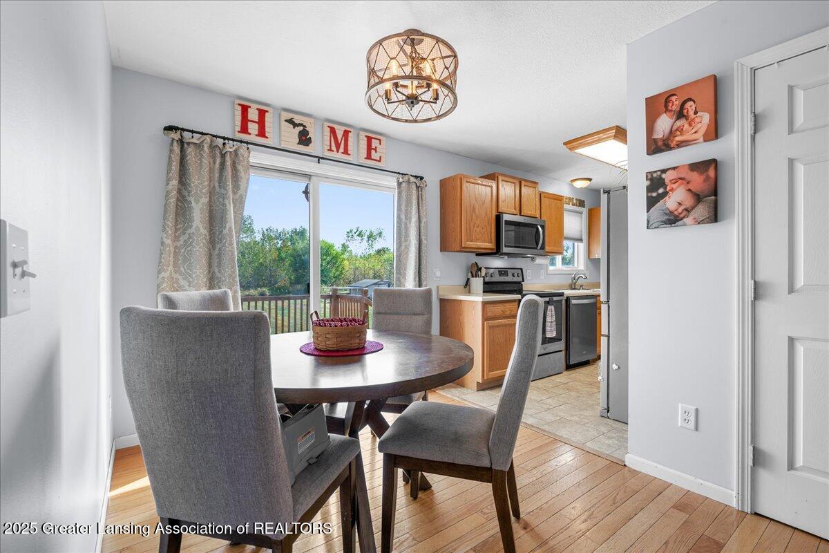 2093 Gale Road Eaton Rapids, MI 48827 - Photo 10 of 31 15-Media Jett - 17