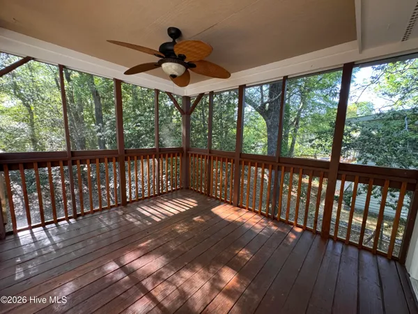 $2,550 | 407 Hickory Street, Unit UP, Emerald Isle, NC 28594