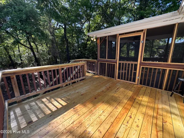 $2,550 | 407 Hickory Street, Unit UP, Emerald Isle, NC 28594